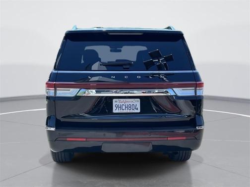 2023 Lincoln Navigator L Reserve