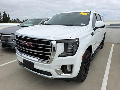 Summit White 2021 GMC Yukon XL SLT