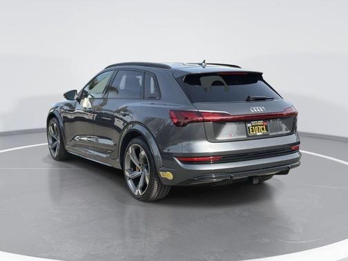 2022 Audi e-tron S Prestige
