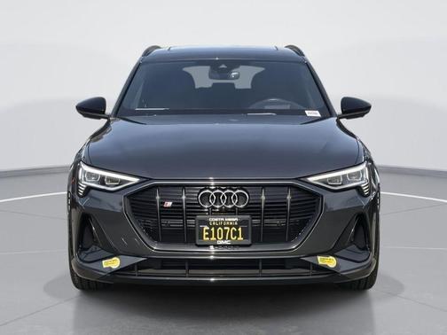2022 Audi e-tron S Prestige