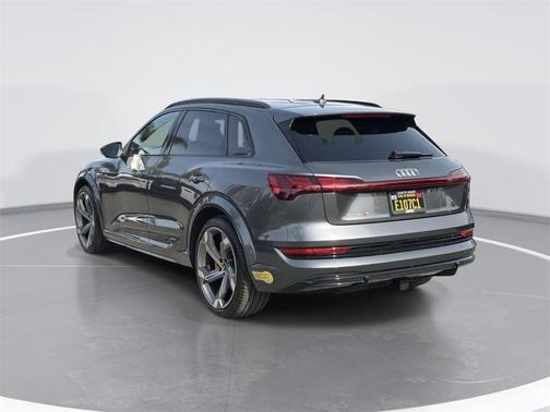2022 Audi e-tron S Prestige