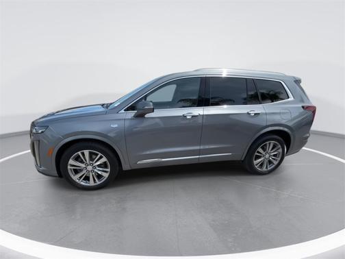 2022 Cadillac XT6 Premium Luxury FWD
