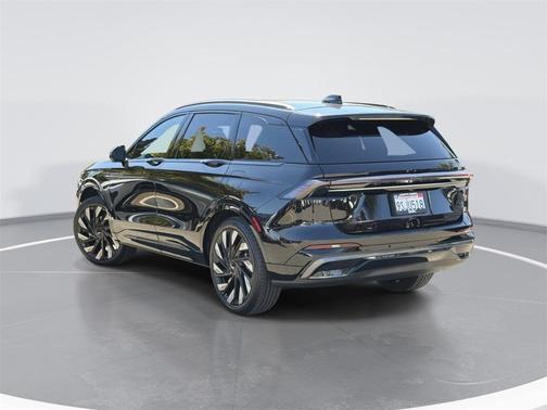 2025 Lincoln Nautilus Reserve