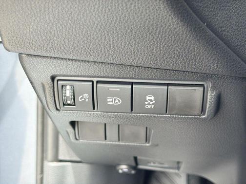 CELESTITE 2026 Toyota Corolla Cross LE