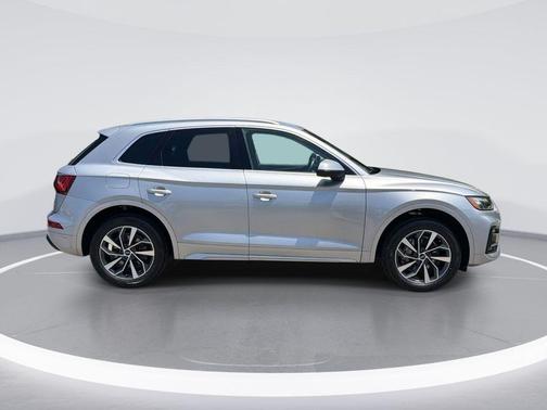 Florett Silver Metallic 2021 Audi Q5 40 Premium Plus