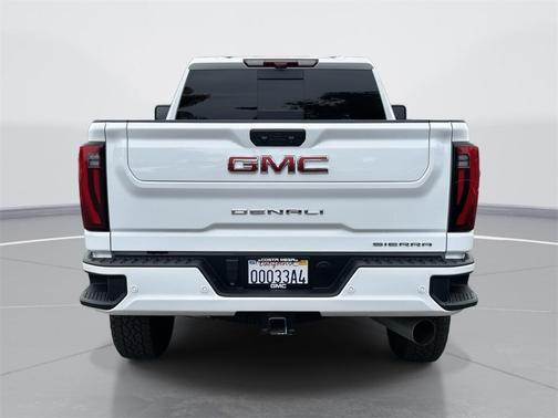 2024 GMC Sierra 2500 Denali