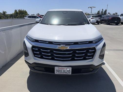 Summit White 2025 Chevrolet Equinox LT
