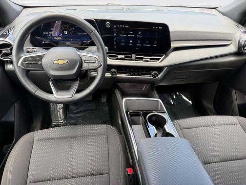 Summit White 2025 Chevrolet Equinox LT