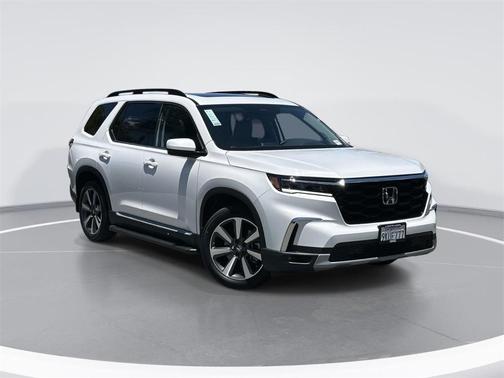 2024 Honda Pilot Touring