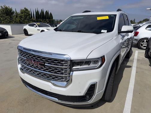 White Frost 2022 GMC Acadia Denali