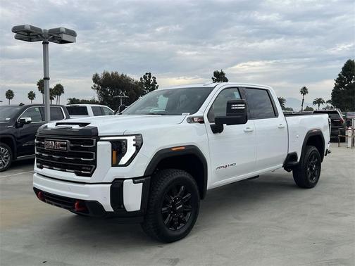 2026 GMC Sierra 2500 AT4