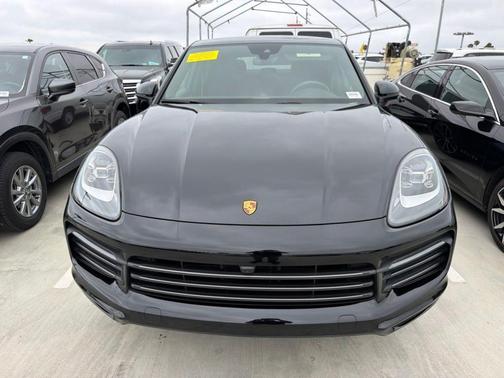 Black 2023 Porsche Cayenne Platinum Edition