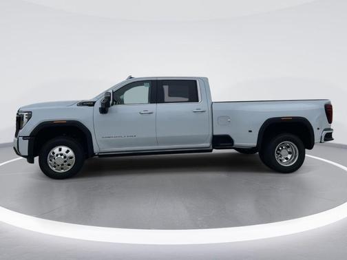 Glacier White 2026 GMC Sierra 3500 Denali Ultimate