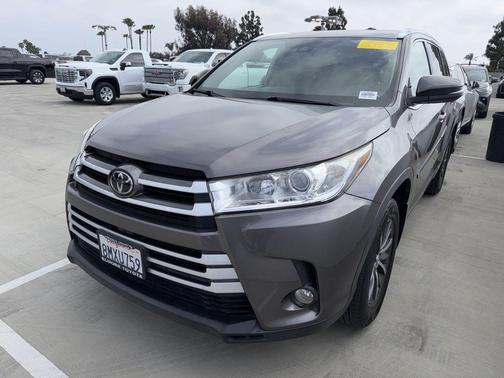 Predawn Gray Mica 2019 Toyota Highlander XLE