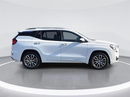 2022 GMC Terrain Denali