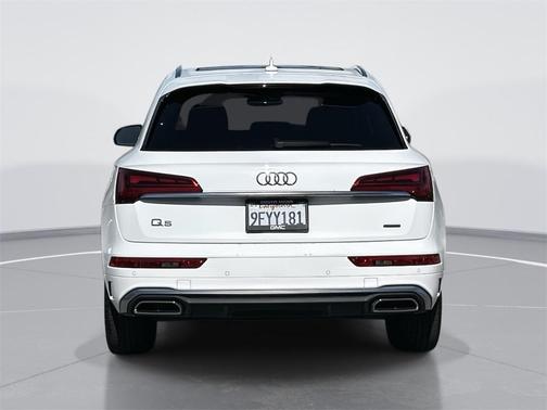 2023 Audi Q5 45 S line quattro Premium