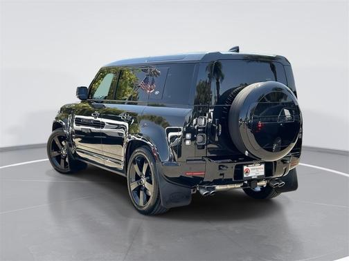 2024 Land Rover Defender P525 V8