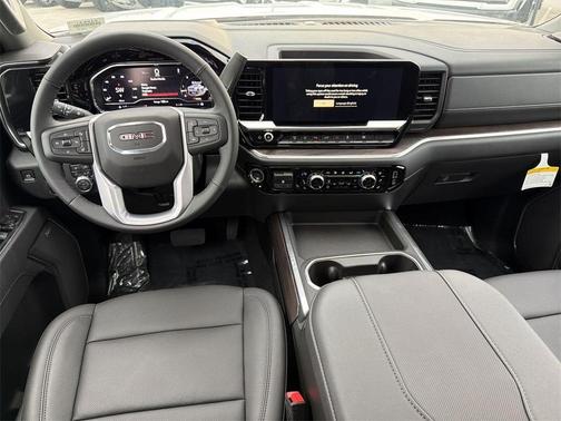 2025 GMC Sierra 2500 SLT