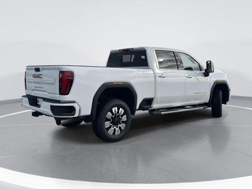 2026 GMC Sierra 3500 Denali