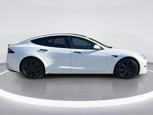 Pearl White Multi 2021 Tesla Model S Plaid