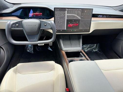 Red Multi 2022 Tesla Model S Base