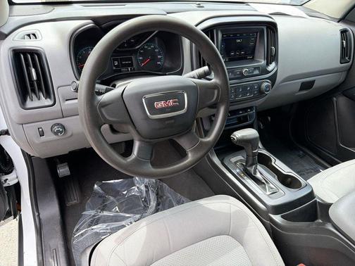 Summit White 2019 GMC Canyon Base