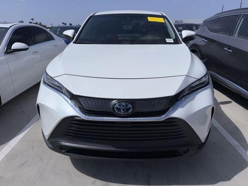 Blizzard Pearl 2021 Toyota Venza LE