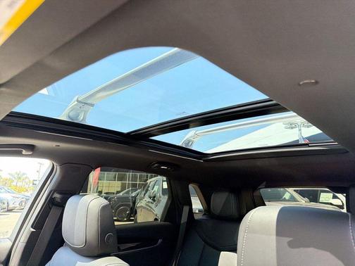 Crystal White 2025 Cadillac XT5 Premium Luxury