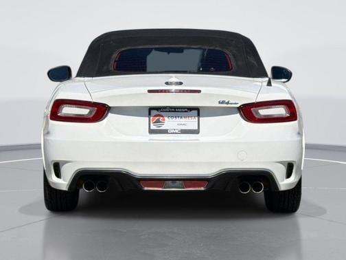 Pearl 2019 FIAT 124 Spider Abarth