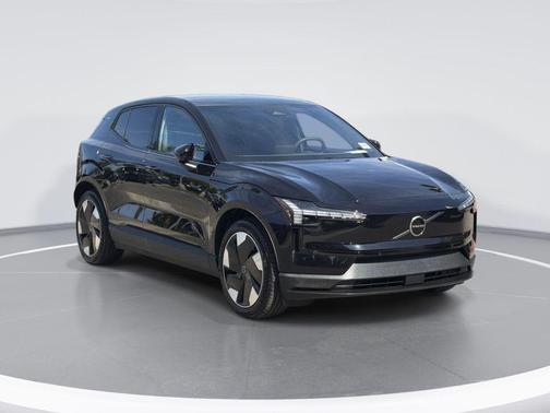 Onyx Black Metallic 2025 Volvo EX30 Twin Motor Plus