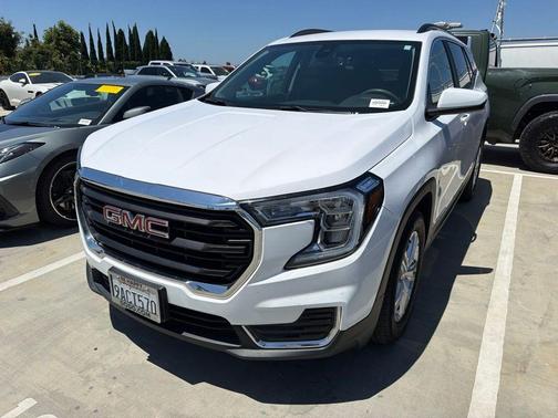 Summit White 2022 GMC Terrain SLE