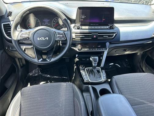 2022 Kia Seltos S