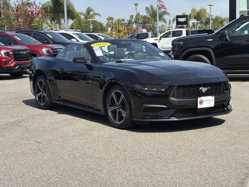 2025 Ford Mustang EcoBoost