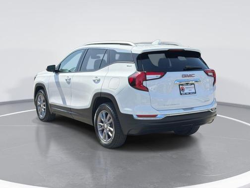 Summit White 2022 GMC Terrain SLT