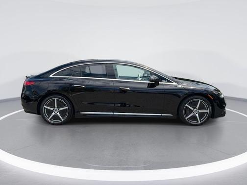 Obsidian Black Metallic 2023 Mercedes-Benz EQE 350+ Base