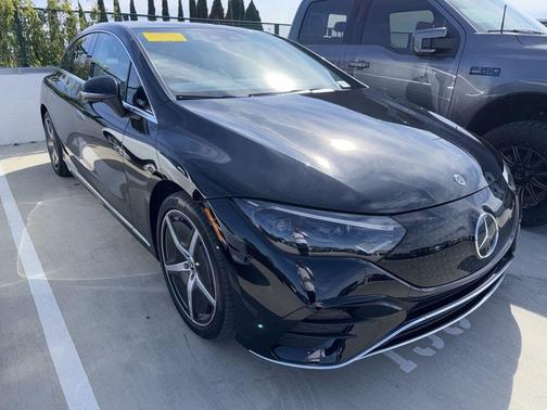 Obsidian Black Metallic 2023 Mercedes-Benz EQE 350+ Base