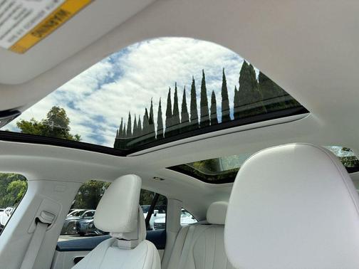 Obsidian Black Metallic 2023 Mercedes-Benz EQE 350+ Base