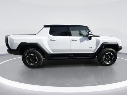 White 2025 GMC HUMMER EV Pickup 3X