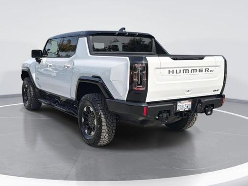 White 2025 GMC HUMMER EV Pickup 3X