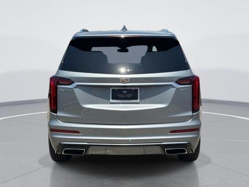 Silver Metallic 2023 Cadillac XT6 Premium Luxury FWD