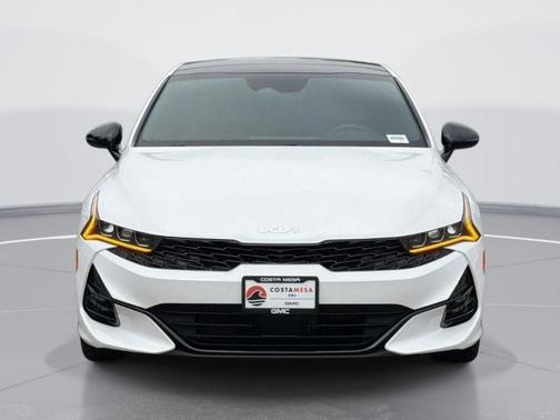 White Pearl 2024 Kia K5 GT-Line