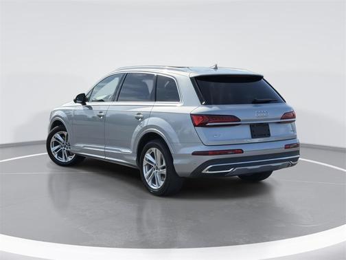 2023 Audi Q7 55 Premium Plus