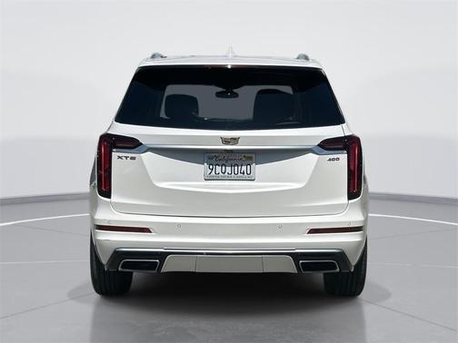 2023 Cadillac XT6 Premium Luxury FWD