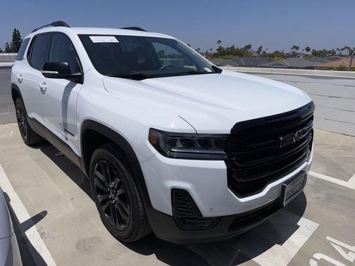 Summit White 2023 GMC Acadia SLE