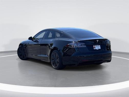 2022 Tesla Model S Plaid