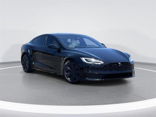 2022 Tesla Model S Plaid