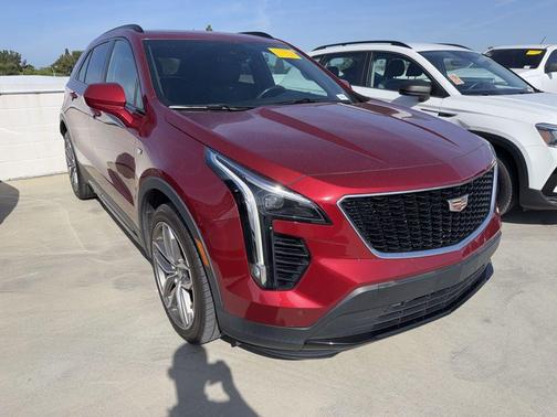 Red Horizon Tintcoat 2019 Cadillac XT4 Sport
