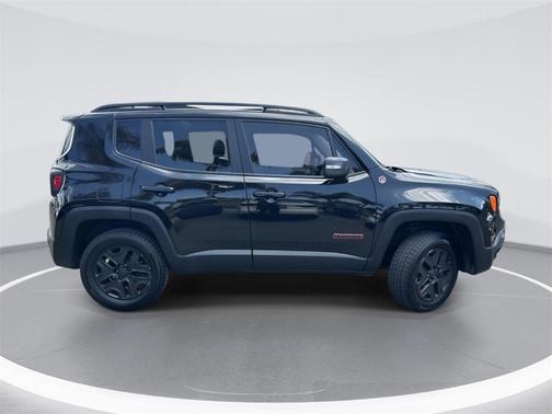 2017 Jeep Renegade Trailhawk