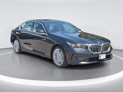 Black Sapphire Metallic 2025 BMW 530 i