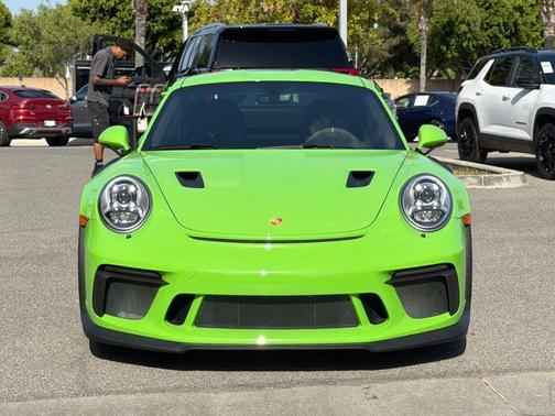 Lizard Green 2019 Porsche 911 GT3 RS